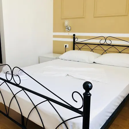 Guesthouse London Гостевой дом Тирана